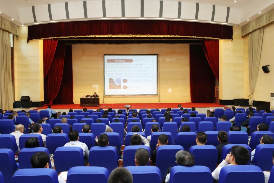 海钢？？？？？？罅暇傩械撤缌教育专题党课 以案明纪以案说法.jpg