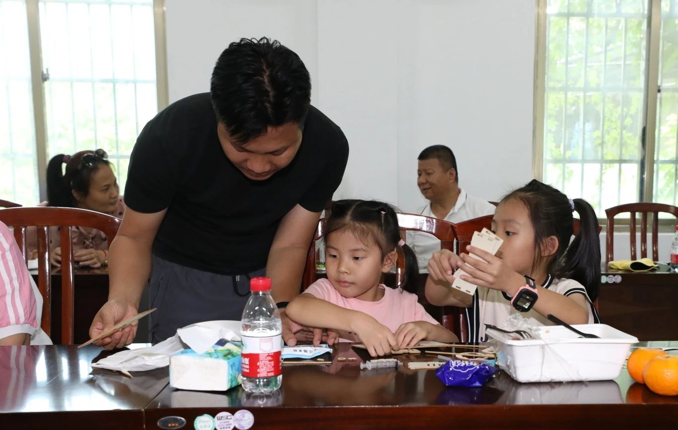 协调家园 共享快乐   尊龙凯时开展“515复星家庭日”活动6.jpg