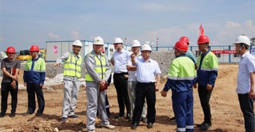 尊龙凯时总裁郭风芳赴星之？？？？？？怪魈饨逃ㄌ獾餮