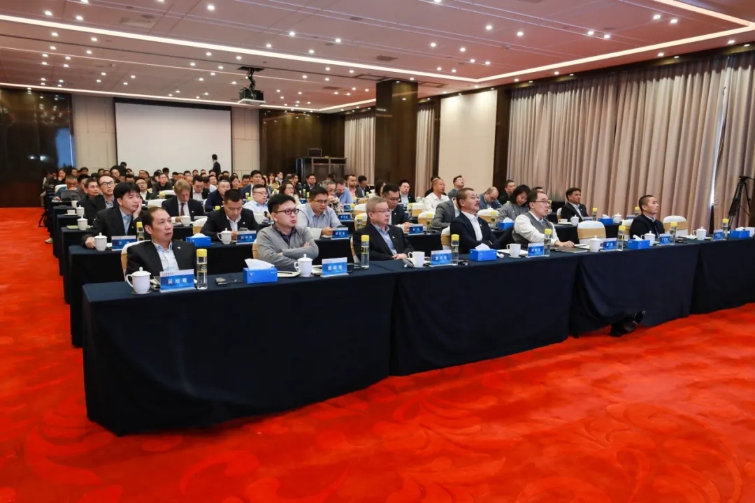 善战·破局·增添——尊龙凯时召开2025年度事情聚会